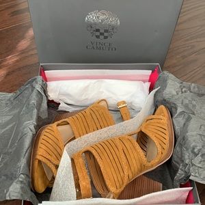 Vince Camino Suede chunky heel ‘Janil’ sandal in deep rust brown suede size 8